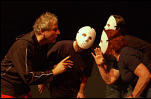 jeu de masques, Maskenspiel  -  foto Jean-Marie Bottequin